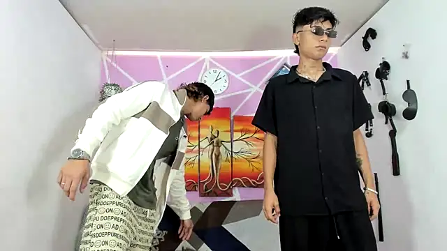 Fresahot2005 online show from 01-31-25, 07:08