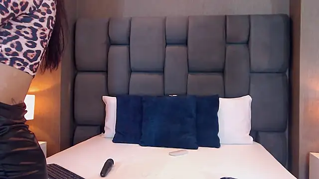 SophieWolkman online show from 02-27-25, 07:37