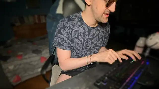 Snapshot of Stefisexy91 chatting on 10-24-25, 09:11 Stefisexy91 online show from 10-24-25, 09:11