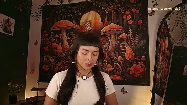 6Briela9  online show from 05-17-26, 04:43