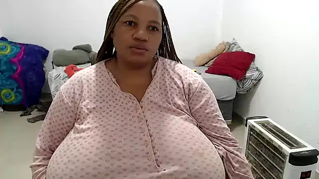 Snapshot of Bustyslave48 chatting on 11-04-25, 11:48 Bustyslave48 online show from 11-04-25, 11:48