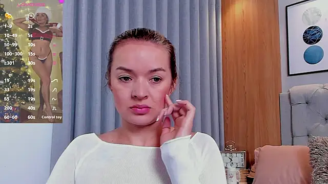 Snapshot of lennabell chatting on 12-20-25, 11:28 lennabell online show from 12-20-25, 11:28