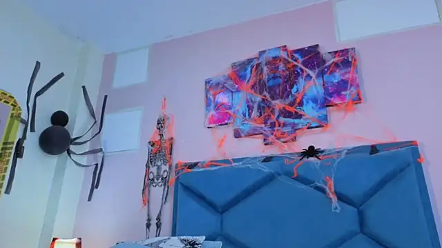 Snapshot of Kaataleya_horny chatting on 10-23-25, 04:56 Kaataleya horny online show from 10-23-25, 04:56