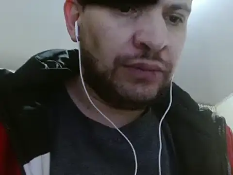 camiloking1720 online show from 01-28-25, 01:18