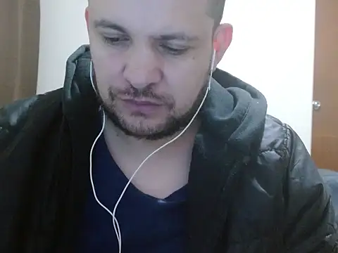 camiloking1720 online show from 09-22-25, 07:49