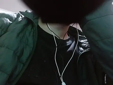 camiloking1720 online show from 11-06-25, 07:31