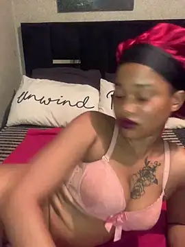 Snapshot of cardibabe chatting on 12-30-24, 08:47 cardibabe online show from 12-30-24, 08:47