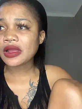 Snapshot of cardibabe chatting on 10-14-25, 09:59 cardibabe online show from 10-14-25, 09:59