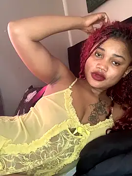 Snapshot of cardibabe chatting on 10-25-25, 01:29 cardibabe online show from 10-25-25, 01:29