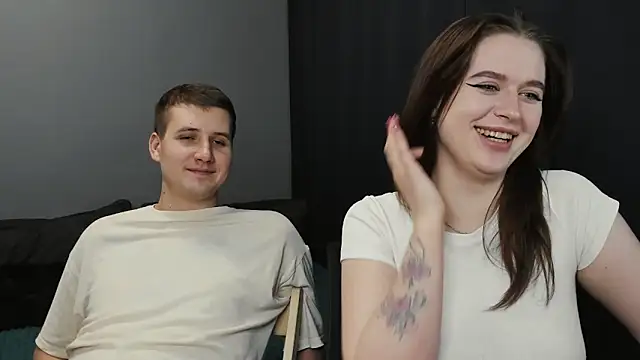 Snapshot of Pinku_kitsune chatting on 02-19-25, 02:44 Pinku kitsune online show from 02-19-25, 02:44