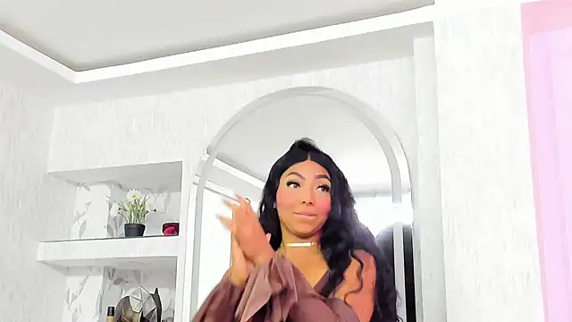 HaileeRoberts online show from 12-01-25, 12:32