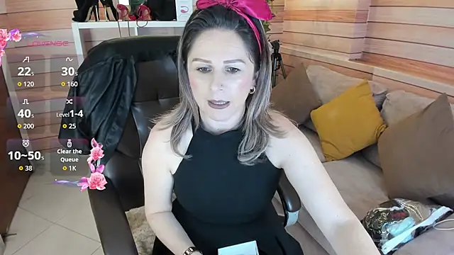 Victoria collins 1 online show from 05-05-26, 11:18