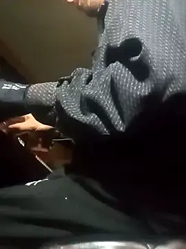 luke thighwalker2469 online show from 12-22-24, 08:49