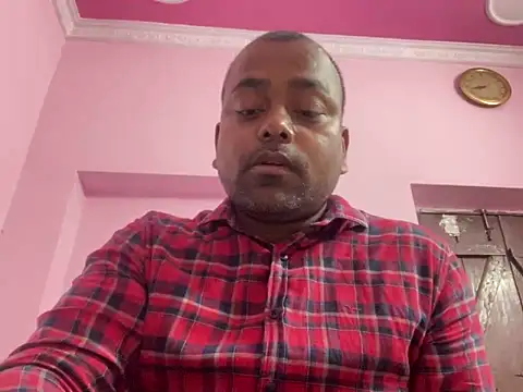 Snapshot of princeraj42 chatting on 03-20-25, 01:04 princeraj42 online show from 03-20-25, 01:04