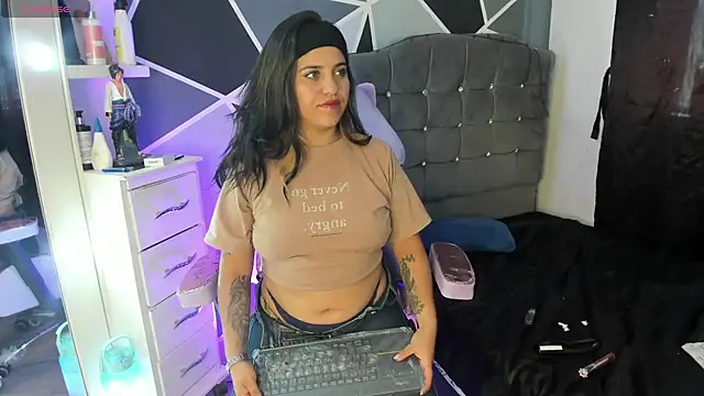 alyssa magiic online show from 07-14-26, 06:13