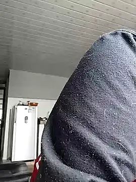 Snapshot of IamAlana_ chatting on 01-25-25, 07:18 IamAlana online show from 01-25-25, 07:18