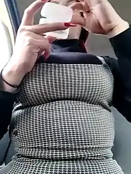 Snapshot of IamAlana_ chatting on 02-25-25, 02:44 IamAlana online show from 02-25-25, 02:44