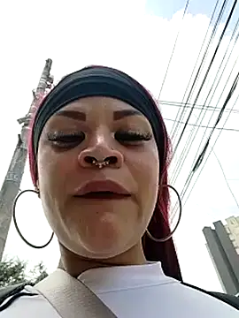 Snapshot of IamAlana_ chatting on 03-08-25, 03:02 IamAlana online show from 03-08-25, 03:02