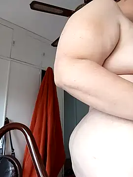 Snapshot of Sole_Love chatting on 11-30-25, 05:28 Sole Love online show from 11-30-25, 05:28