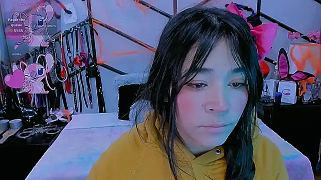 Snapshot of AlanaLuck chatting on 10-30-25, 12:28 AlanaLuck online show from 10-30-25, 12:28