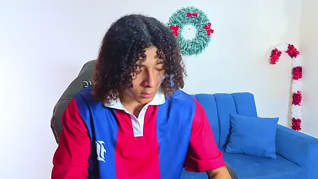 Snapshot of Demitryo chatting on 11-30-25, 02:48 Demitryo online show from 11-30-25, 02:48