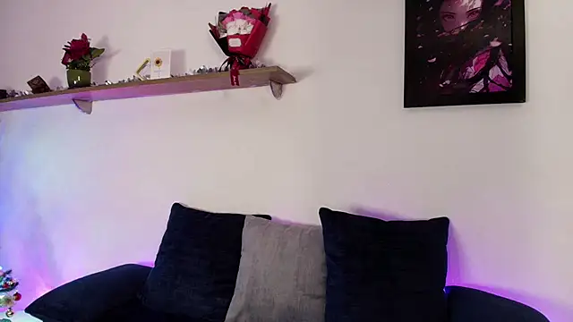 Snapshot of Elliee_ chatting on 11-26-25, 11:44 Elliee online show from 11-26-25, 11:44