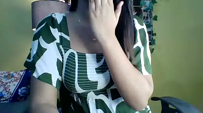 Snapshot of Nicole-wallace chatting on 01-19-25, 01:22 Nicole-wallace online show from 01-19-25, 01:22