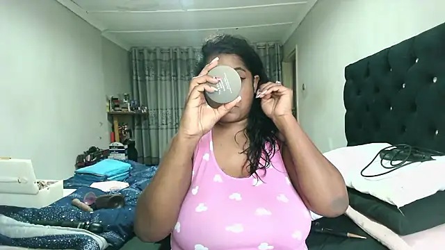 Snapshot of Indianmayaxoxo chatting on 01-08-26, 02:30 Indianmayaxoxo online show from 01-08-26, 02:30