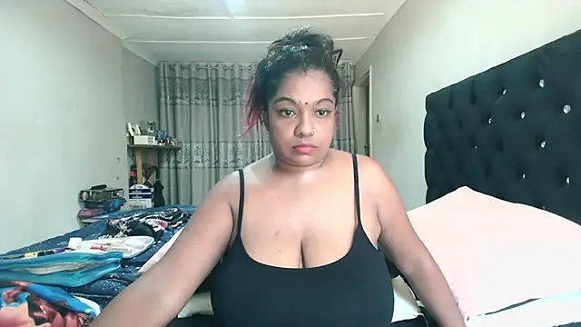 Snapshot of Indianmayaxoxo chatting on 02-10-26, 09:35 Indianmayaxoxo online show from 02-10-26, 09:35