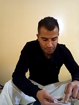 Snapshot of Bisex_activ19 chatting on 01-18-25, 02:23 Bisex activ19 online show from 01-18-25, 02:23
