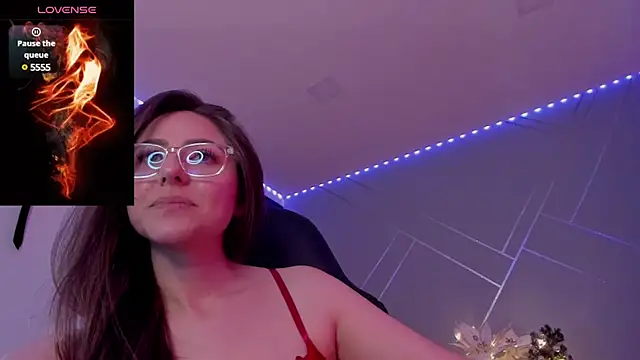 Ich Bin Julia online show from 12-22-24, 05:10