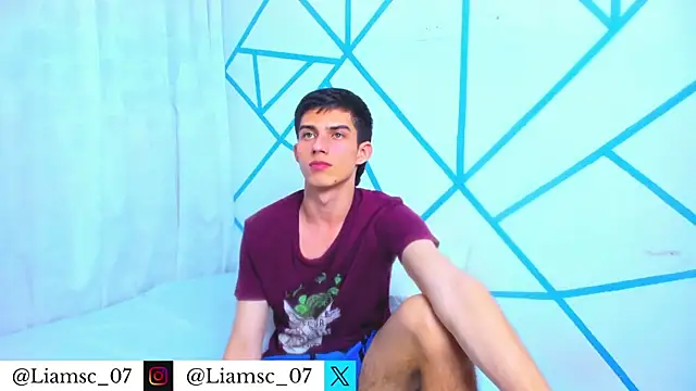 liam scott77 online show from 12-18-25, 02:39