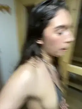 Snapshot of Barbielatinas chatting on 10-26-25, 04:18 Barbielatinas online show from 10-26-25, 04:18