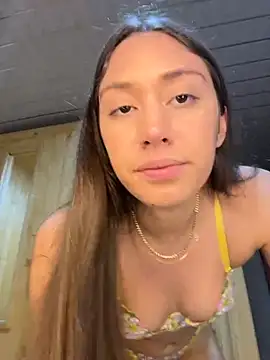 Snapshot of Barbielatinas chatting on 11-30-25, 06:06 Barbielatinas online show from 11-30-25, 06:06