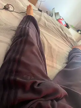 Snapshot of Goosebumps_21 chatting on 12-14-25, 02:11 Goosebumps 21 online show from 12-14-25, 02:11