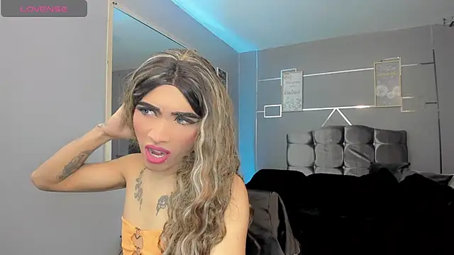 Micaela Rangel online show from 01-24-25, 03:43