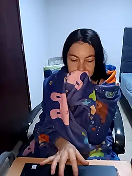 Snapshot of renata_hot1 chatting on 02-13-25, 05:05 renata hot1 online show from 02-13-25, 05:05