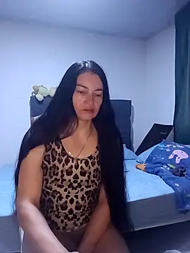 Snapshot of renata_hot1 chatting on 11-21-25, 11:03 renata hot1 online show from 11-21-25, 11:03