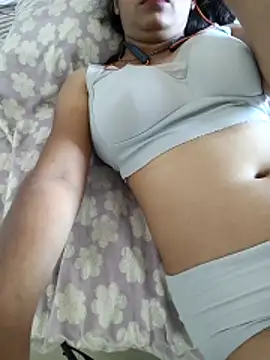 Snapshot of Rani_Desai69 chatting on 05-08-26, 06:52 Rani Desai69 online show from 05-08-26, 06:52