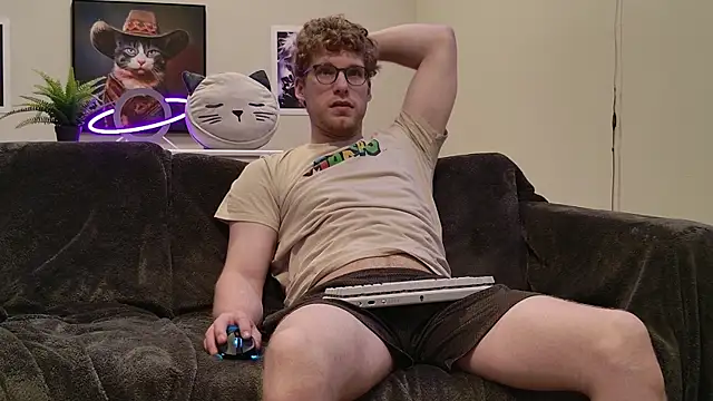 BlueEyedTallGuy94 online show from 11-01-25, 06:43