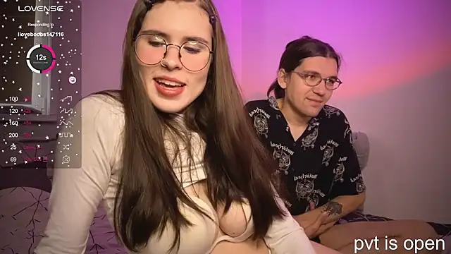 Snapshot of passiondesire_ chatting on 10-03-25, 08:33 passiondesire online show from 10-03-25, 08:33