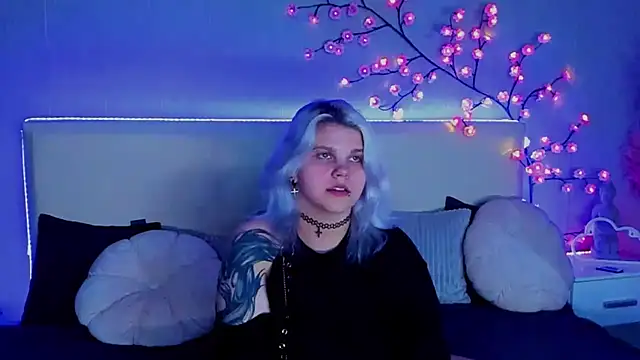 JoannLowe online show from 09-30-25, 08:14