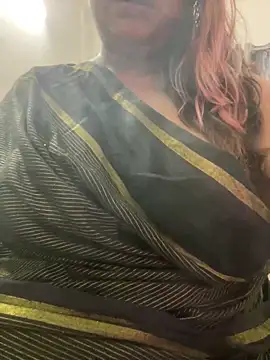 fantacygirl  online show from 02-08-25, 12:50