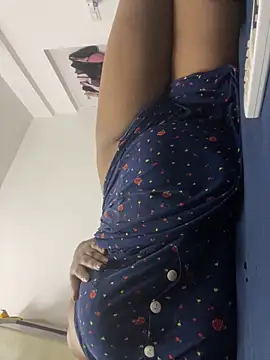 fantacygirl  online show from 03-11-25, 11:48