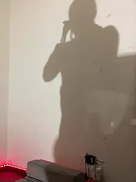 Snapshot of MiamiBang chatting on 02-07-25, 05:31 MiamiBang online show from 02-07-25, 05:31