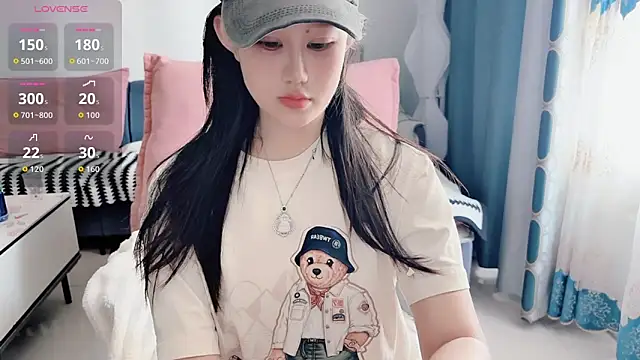 Snapshot of QQ-tutu chatting on 09-24-25, 12:36 QQ-tutu online show from 09-24-25, 12:36