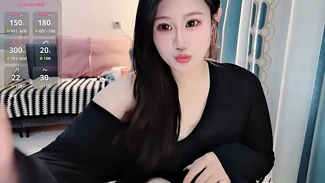 Snapshot of QQ-tutu chatting on 10-24-25, 01:46 QQ-tutu online show from 10-24-25, 01:46