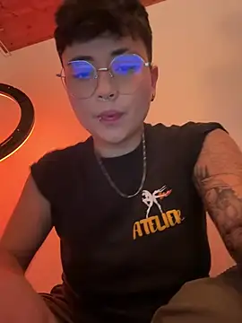 Snapshot of Ashley_Chriss chatting on 01-18-25, 12:24 Ashley Chriss online show from 01-18-25, 12:24