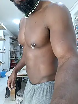 Siriss boyrag online show from 09-13-25, 12:38