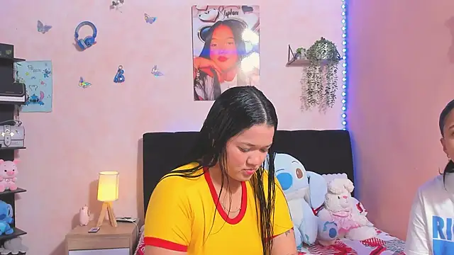 Snapshot of sara_mendez2 chatting on 06-20-26, 12:36 sara mendez2 online show from 06-20-26, 12:36